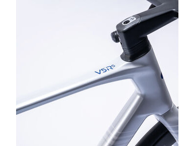 COLNAGO V5rs Disc 2025 Carbon Road Complete Bike Ultegra Di2 White Blue click to zoom image
