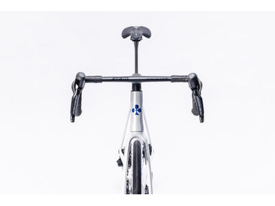 COLNAGO V5rs Disc 2025 Carbon Road Complete Bike Ultegra Di2 White Blue click to zoom image