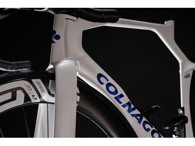 COLNAGO Y1RS Disc 2025 Carbon TT Aero Bike Dura Ace Di2 click to zoom image