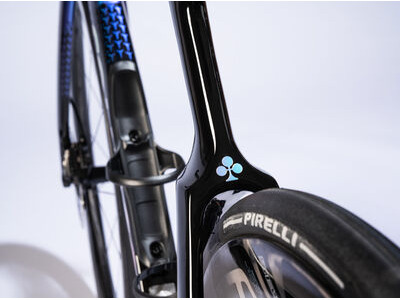 COLNAGO Y1RS Disc 2026 Carbon TT Aero Bike Dura Ace Di2 click to zoom image