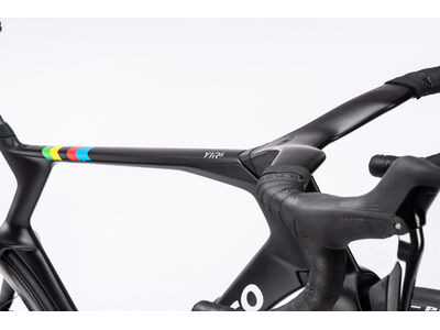 COLNAGO Y1RS Disc 2026 Carbon TT Aero Bike Dura Ace Di2 click to zoom image