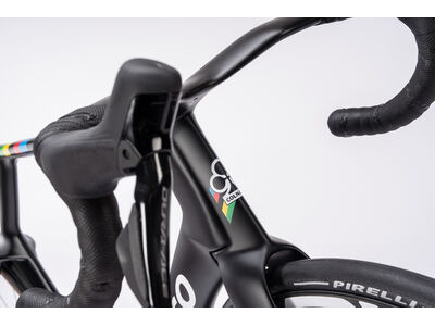 COLNAGO Y1RS Disc 2025 Carbon TT Aero Frameset click to zoom image