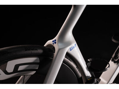 COLNAGO Y1RS Disc 2025 Carbon TT Aero Frameset White & Blue Decal click to zoom image