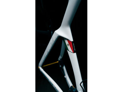 COLNAGO Y1RS Disc 2026 Carbon TT Aero Frameset White click to zoom image