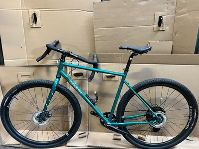 GENESIS Croix De Fer 40 Medium Medium Green  click to zoom image