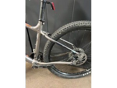 KONA Lana'I Grey Medium MD Grey  click to zoom image