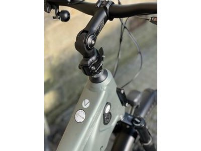 VELO DE VILLE SEB 990 Shimano CUES 9 U4000 48cm Eucalyptus Green Matt  click to zoom image