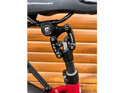 VELO DE VILLE SEB 990 Enviolo TR with Belt Drive 48cm Ruby Red Gloss  click to zoom image